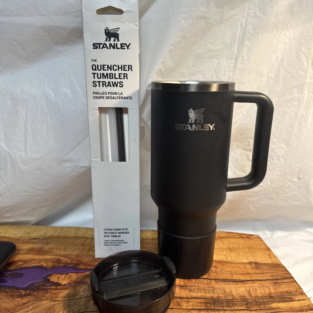 New Stanley 40 oz Tumbler Black with handle and Pack Of 3 new straws.
