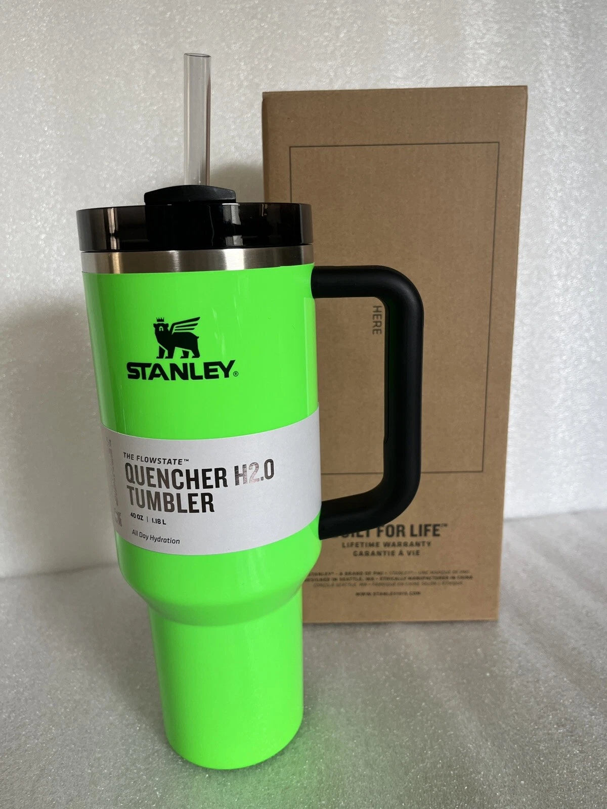 Stanley Tumbler 40oz Quencher Flowstate H2.0 NEON GREEN NEW IN BOX